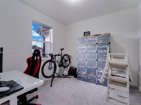 12453 NW 23rd Ct, Miami FL 33167