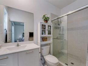 12453 NW 23rd Ct, Miami FL 33167