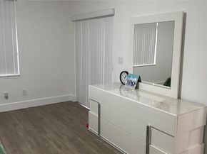 11581 SW 10th Ct, Pembroke Pines FL 33025