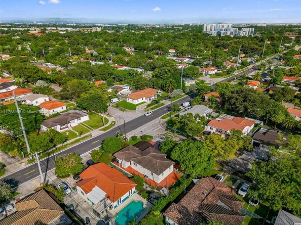 6150 SW 15th St, West Miami FL 33144