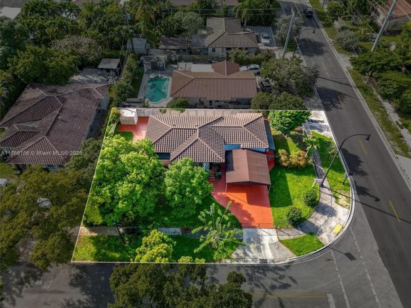 6150 SW 15th St, West Miami FL 33144