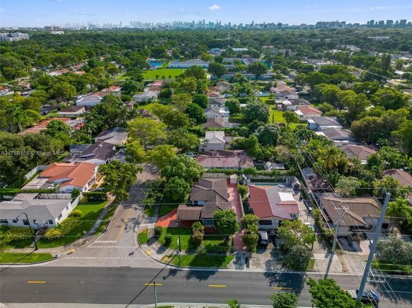 6150 SW 15th St, West Miami FL 33144