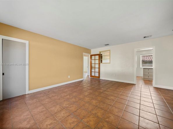 6150 SW 15th St, West Miami FL 33144