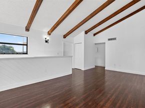 10302 NW 9th St Cir 204, Miami FL 33172