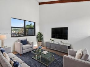 10302 NW 9th St Cir 204, Miami FL 33172