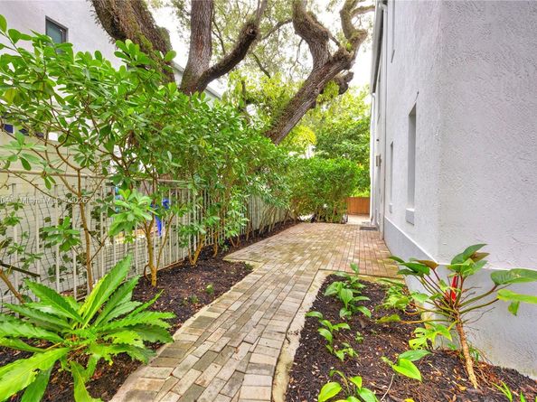 3170 Jackson Ave 5, Miami FL 33133