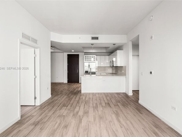 999 SW 1st Ave PH08, Miami FL 33130
