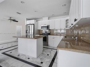 2505 NE 35th Dr, Fort Lauderdale FL 33308