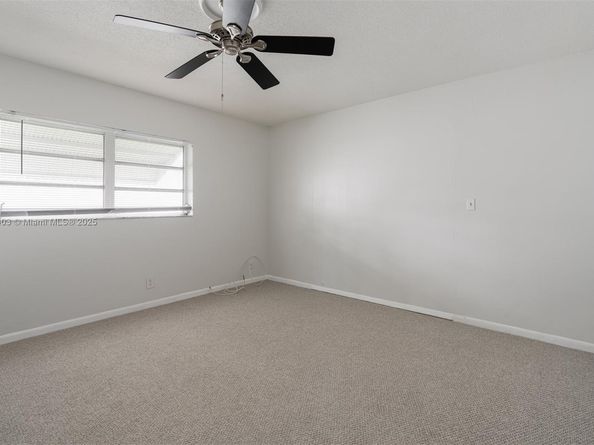2505 NE 35th Dr, Fort Lauderdale FL 33308