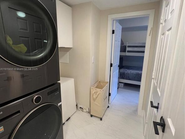 3900 Island Blvd B308, Aventura FL 33160