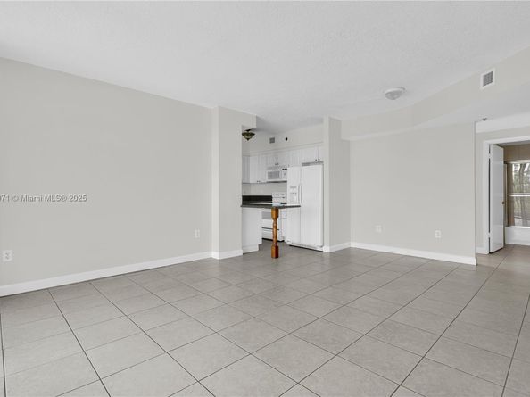 1824 Brickell Ave 4D, Miami FL 33129