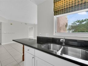1824 Brickell Ave 4D, Miami FL 33129