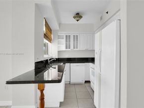 1824 Brickell Ave 4D, Miami FL 33129