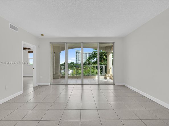 1824 Brickell Ave 4D, Miami FL 33129