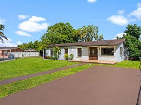 15411 SW 305th St, Homestead FL 33033