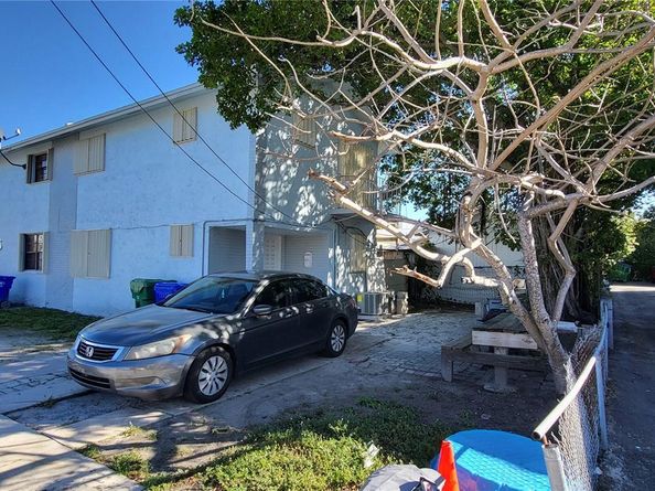 200 SW 20th Ave, Miami FL 33135