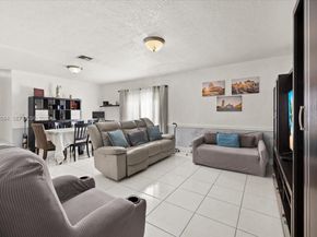 9025 SW 36th St, Miami FL 33165