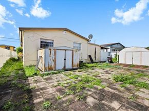 9025 SW 36th St, Miami FL 33165