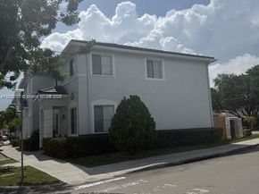 7325   nw 174 te 104, Miami Lakes FL 33015