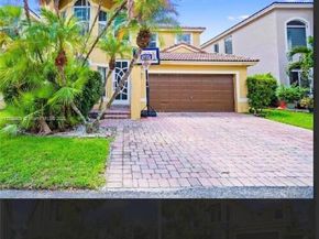 Undisclosed Address #A11886809, Hollywood FL 33312
