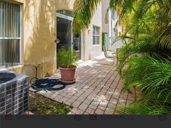 Undisclosed Address #A11886809, Hollywood FL 33312