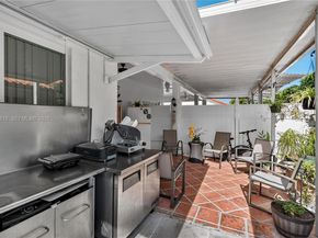 10140 SW 26th Ter, Miami FL 33165