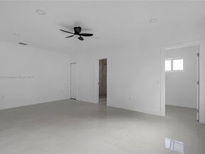 667 NW 14th St, Florida City FL 33034