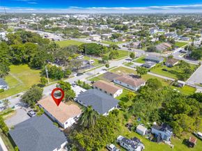 667 NW 14th St, Florida City FL 33034