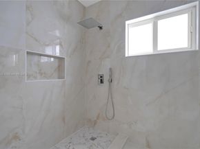 667 NW 14th St, Florida City FL 33034