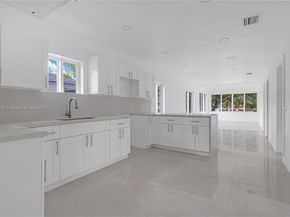 667 NW 14th St, Florida City FL 33034