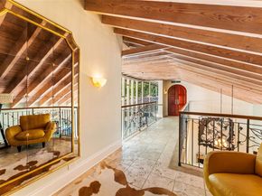 3506 Banyan Cir, Miami FL 33133