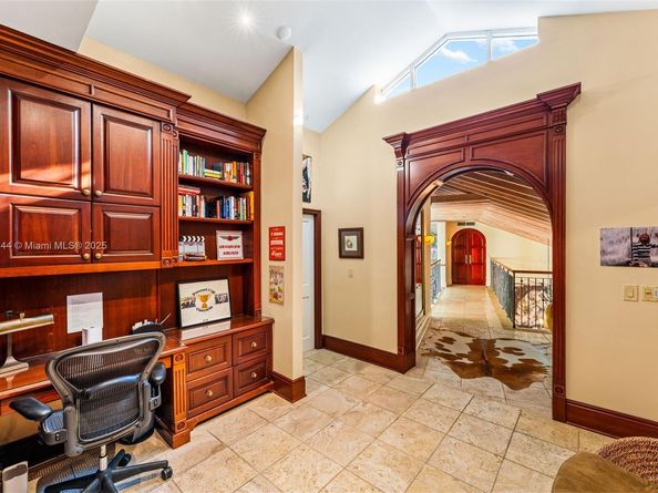 3506 Banyan Cir, Miami FL 33133