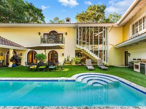 3506 Banyan Cir, Miami FL 33133