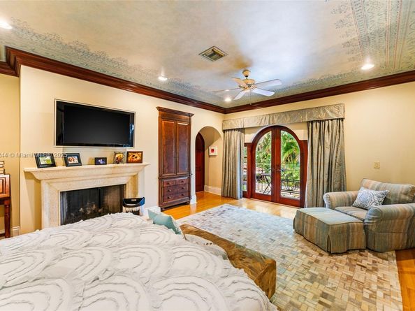 3506 Banyan Cir, Miami FL 33133