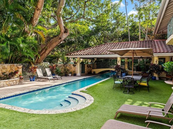 3506 Banyan Cir, Miami FL 33133