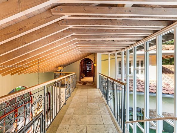 3506 Banyan Cir, Miami FL 33133