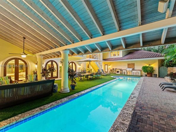 3506 Banyan Cir, Miami FL 33133