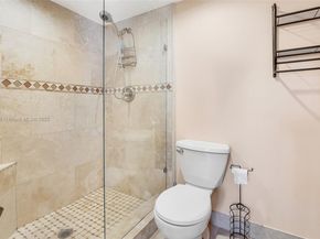 9435 NW 42nd St, Sunrise FL 33351