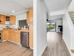 9435 NW 42nd St, Sunrise FL 33351