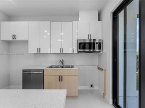 21911 SW 124th Ave, Miami FL 33170