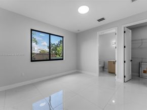 21911 SW 124th Ave, Miami FL 33170