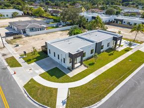 21911 SW 124th Ave, Miami FL 33170