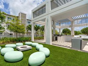 6421 NW 102nd Path 104, Doral FL 33178