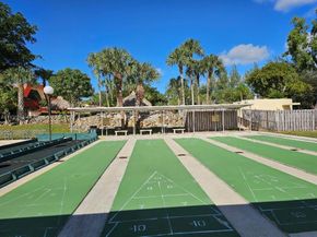 3100 Holiday Springs Blvd 304, Margate FL 33063