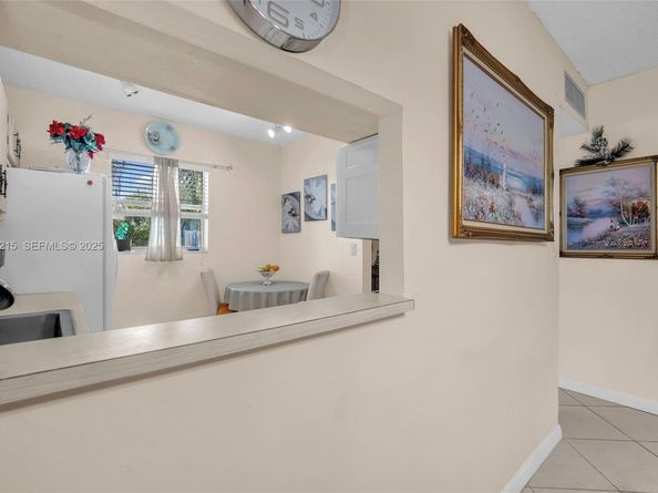 3100 Holiday Springs Blvd 304, Margate FL 33063