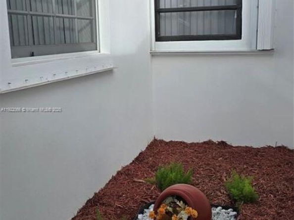 1001 SW 88th Ct, Miami FL 33174