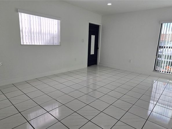 1001 SW 88th Ct, Miami FL 33174