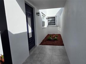 1001 SW 88th Ct, Miami FL 33174