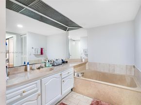 1717 N Bayshore Dr A3242, Miami FL 33132