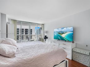 1717 N Bayshore Dr A3242, Miami FL 33132